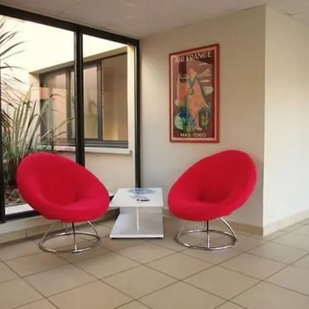 Aparthotel Lagrange Saint-michel 3*