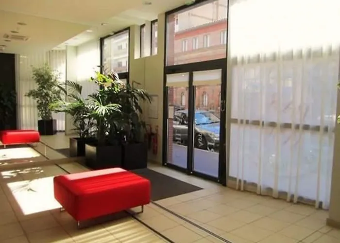 ラグランジュ アパルトホテル サン ミッシェル トゥールーズ